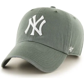 Σκούρο πράσινο καπέλο με καμπύλη New York Yankees MLB Clean Up από την 47 Brand