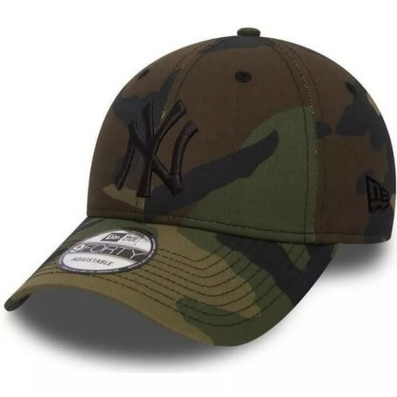 https://static.caphunters.ca/12451-large_default/new-era-curved-brim-black-logo-9forty-essential-new-york-yankees-mlb-camouflage-adjustable-cap.webp