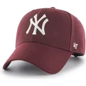 gorra-curva-granate-con-logo-blanco-snapback-de-new-york-yankees-mlb-mvp-de-47-brand