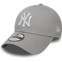 new-york-yankees-mlb-new-era-9forty-essential-justerbar-gra-bojd-keps