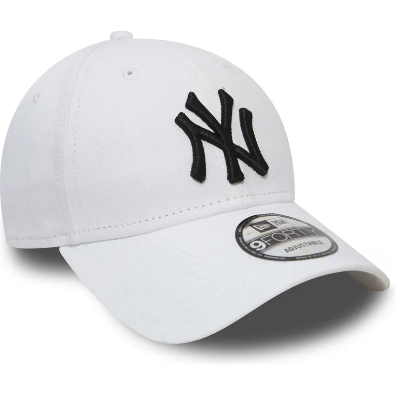 weisse-verstellbare-gebogene-kappe-9forty-essential-der-new-york-yankees-mlb-von-new-era