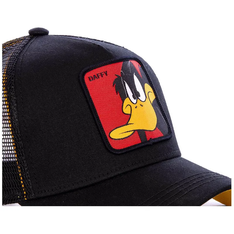 svart-trucker-keps-daffy-duck-daf1-looney-tunes-fran-capslab