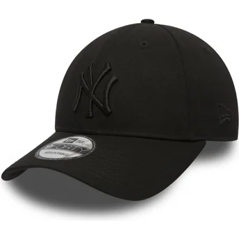 Czarna regulowana czapka z zakrzywionym daszkiem z czarnym logo 9FORTY League Essential New York Yankees MLB od New Era