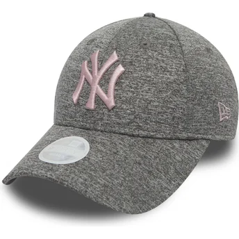Szara regulowana czapka z zakrzywionym daszkiem z różowym logo 9FORTY Tech Jersey New York Yankees MLB New Era