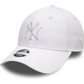 Weiße verstellbare Curved Cap mit weißem Logo 9FORTY League Essential der New York Yankees MLB von New Era