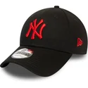 gorra-curva-negra-ajustable-con-logo-rojo-9forty-league-essential-de-new-york-yankees-mlb-de-new-era