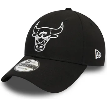 Schwarze verstellbare Curved Cap mit weißem Logo 9FORTY League Essential der Chicago Bulls NBA von New Era