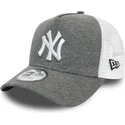 gorra-trucker-gris-oscuro-y-blanca-a-frame-jersey-essential-de-new-york-yankees-mlb-de-new-era