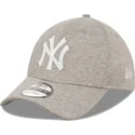 gorra-curva-gris-ajustable-9forty-jersey-de-new-york-yankees-mlb-de-new-era