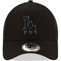 svart-trucker-keps-med-svart-logotyp-9forty-a-frame-fran-los-angeles-dodgers-mlb-av-new-era
