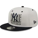gorra-plana-blanca-y-negra-snapback-9fifty-white-crown-de-new-york-yankees-mlb-de-new-era
