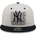 gorra-plana-blanca-y-negra-snapback-9fifty-white-crown-de-new-york-yankees-mlb-de-new-era