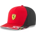rod-och-svart-kurvad-snapbackkeps-sf-carlos-sainz-fran-ferrari-formula-1-av-puma