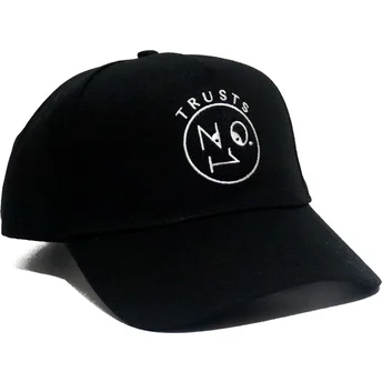 Gorra curva negra ajustable Trusts No.1 Black White Logo de The No.1 Face