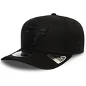 casquette-courbee-noire-snapback-avec-logo-noir-9fifty-tonal-stretch-snap-chicago-bulls-nba-new-era