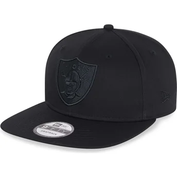 Μαύρο επίπεδο καπέλο snapback με μαύρο λογότυπο 9FIFTY των Las Vegas Raiders NFL από την New Era