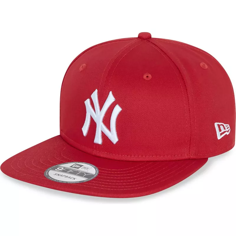 New Era Flat Brim 9FIFTY Essential New York Yankees MLB Red Snapback ...