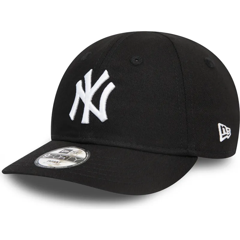 czarna-zakrzywiona-czapka-regulowana-dla-malego-dziecka-9forty-league-essential-new-york-yankees-mlb-new-era