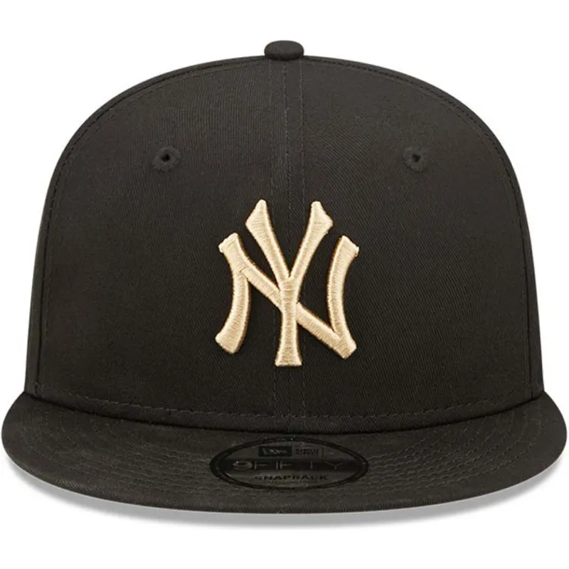 gorra-plana-negra-snapback-con-logo-beige-9fifty-league-essential-de-new-york-yankees-mlb-de-new-era