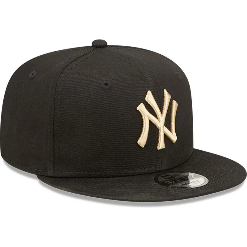 gorra-plana-negra-snapback-con-logo-beige-9fifty-league-essential-de-new-york-yankees-mlb-de-new-era