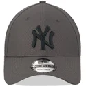 gorra-curva-gris-ajustable-con-logo-gris-9forty-diamond-era-de-new-york-yankees-mlb-de-new-era