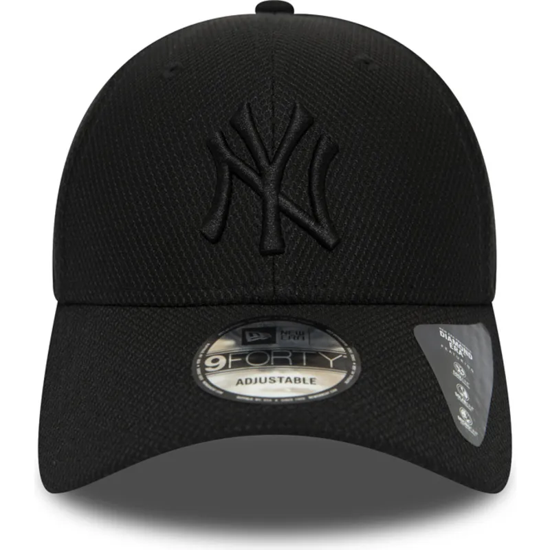 svart-justerbar-kurvad-keps-med-svart-logotyp-9forty-diamond-era-fran-new-york-yankees-mlb-av-new-era