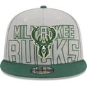 gorra-plana-gris-y-verde-snapback-9fifty-draft-edition-2023-de-milwaukee-bucks-nba-de-new-era