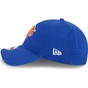 new-era-9twenty-draft-edition-2023-verstellbare-blaue-kappe-mit-gebogenem-schirm-der-new-york-knicks-nba