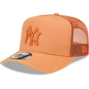 casquette-trucker-marron-avec-logo-marron-a-frame-tech-ripstop-new-york-yankees-mlb-new-era