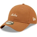verstellbare-braune-9twenty-leinen-cap-mit-gebogenem-schirm-von-new-era