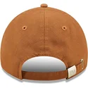 verstellbare-braune-9twenty-leinen-cap-mit-gebogenem-schirm-von-new-era