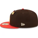braune-und-rote-anliegende-59fifty-flatcap-the-elements-fire-pin-der-los-angeles-dodgers-mlb-von-new-era