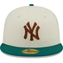 gorra-plana-gris-y-verde-ajustada-con-logo-marron-59fifty-camp-de-new-york-yankees-mlb-de-new-era