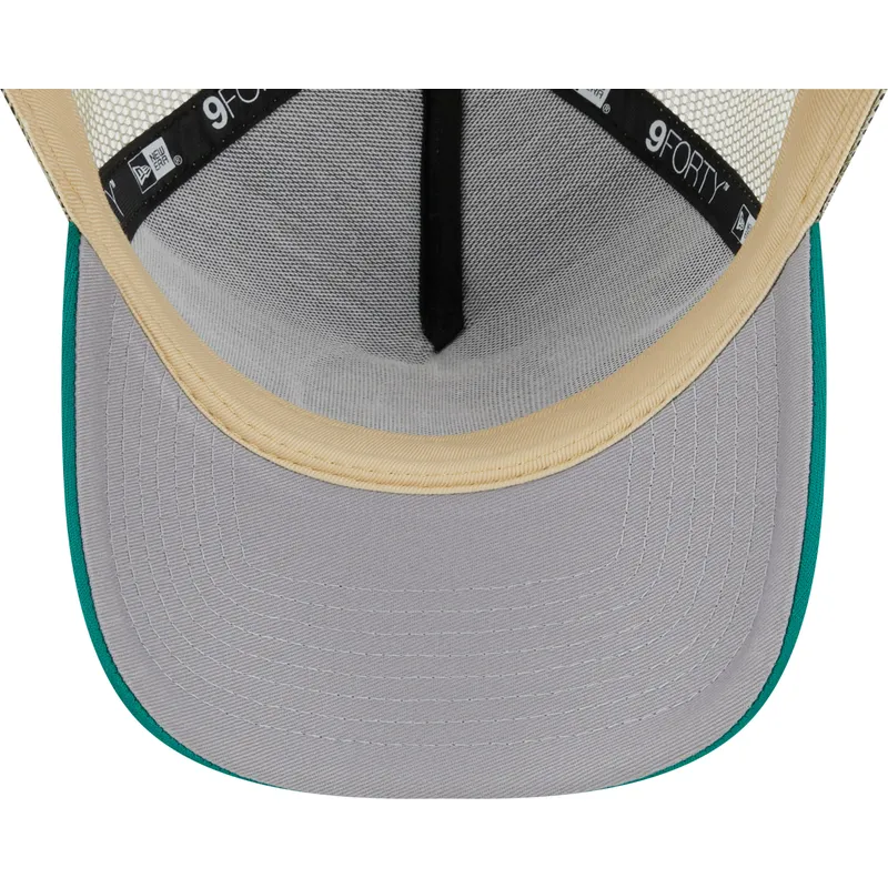 bezowo-zielona-czapka-truckerka-9forty-a-frame-all-day-trucker-boston-celtics-nba-od-new-era