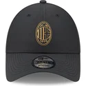 czarna-zakrzywiona-regulowana-czapka-z-daszkiem-z-zlotym-logo-9forty-ac-milan-serie-a-od-new-era