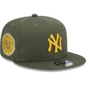 new-era-flat-brim-yellow-logo-9fifty-side-patch-new-york-yankees-mlb-green-snapback-cap