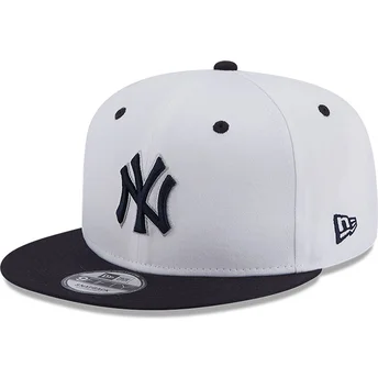 Gorra plana blanca y azul marino snapback con logo azul marino 9FIFTY White Crown Patch de New York Yankees MLB de New Era