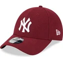 gorra-curva-roja-ajustable-9forty-essential-melton-wool-de-new-york-yankees-mlb-de-new-era