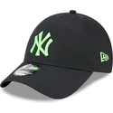 gorra-curva-negra-ajustable-con-logo-verde-9forty-neon-de-new-york-yankees-mlb-de-new-era