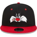 gorra-plana-negra-y-roja-snapback-9fifty-de-silvestre-looney-tunes-de-new-era