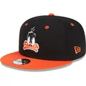 gorra-plana-negra-y-naranja-snapback-9fifty-de-pato-lucas-looney-tunes-de-new-era