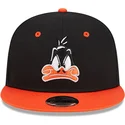 gorra-plana-negra-y-naranja-snapback-9fifty-de-pato-lucas-looney-tunes-de-new-era