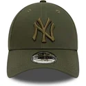 gorra-curva-verde-ajustada-con-logo-verde-39thirty-league-essential-de-new-york-yankees-mlb-de-new-era