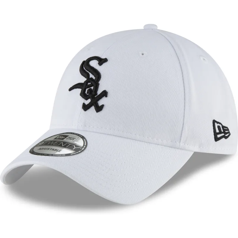 verstellbare-weisse-curved-cap-mit-schwarzem-logo-9twenty-core-classic-der-chicago-white-sox-mlb-von-new-era