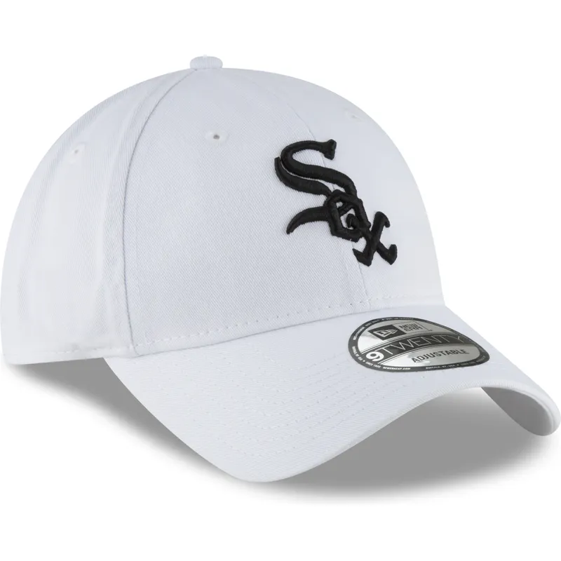 verstellbare-weisse-curved-cap-mit-schwarzem-logo-9twenty-core-classic-der-chicago-white-sox-mlb-von-new-era