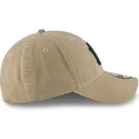 jasnobrazowa-zakrzywiona-czapka-z-regulacja-z-granatowym-logo-new-york-yankees-mlb-9twenty-core-classic-od-new-era