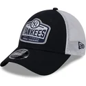 new-era-9forty-stretch-snap-tab-new-york-yankees-mlb-navy-blue-and-white-trucker-hat