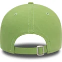 gorra-curva-verde-ajustable-con-logo-verde-9forty-league-essential-de-new-york-yankees-mlb-de-new-era