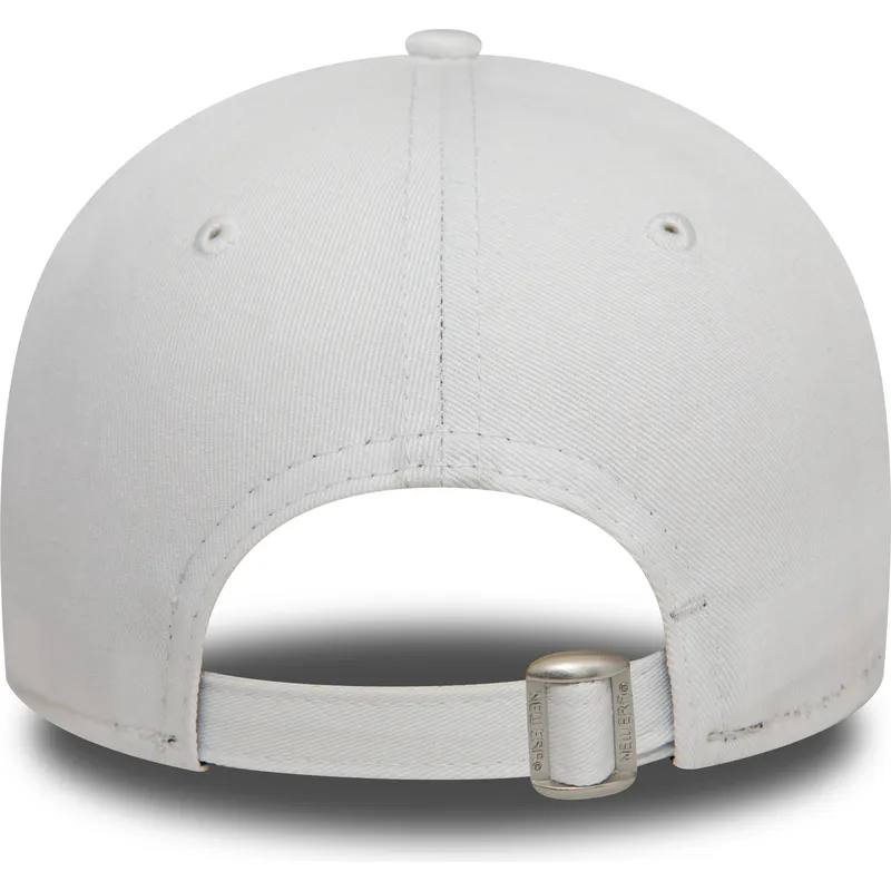 weisse-verstellbare-curved-cap-fur-damen-9twenty-wordmark-los-angeles-california-von-new-era
