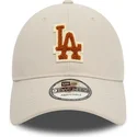 gorra-curva-beige-ajustable-con-logo-marron-9twenty-boucle-de-los-angeles-dodgers-mlb-de-new-era